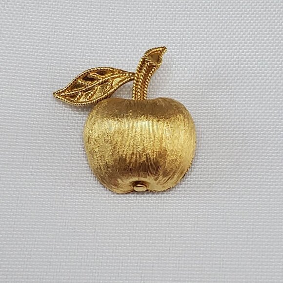 Trifari Jewelry - Vintage Crown Trifari Gold-Tone Apple Brooch Pin 1 Inch Textured Finish Teacher